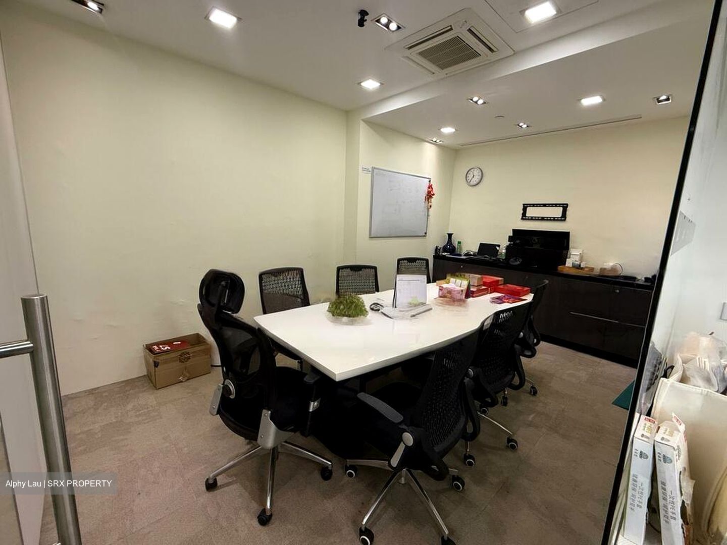 Oxley Bizhub (D14), Factory #451956431
